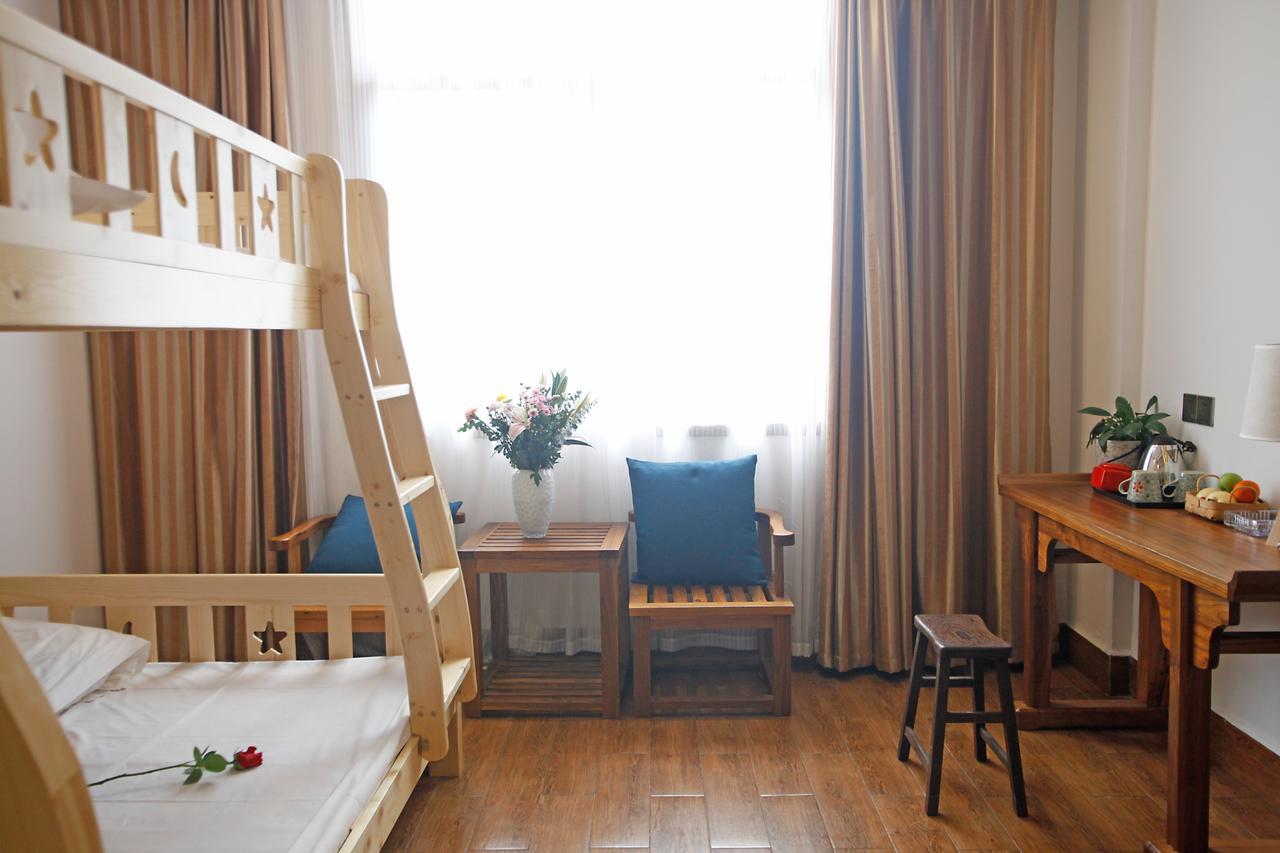 Guihua Road 106Th Hostel Жангжиаже Екстериор снимка